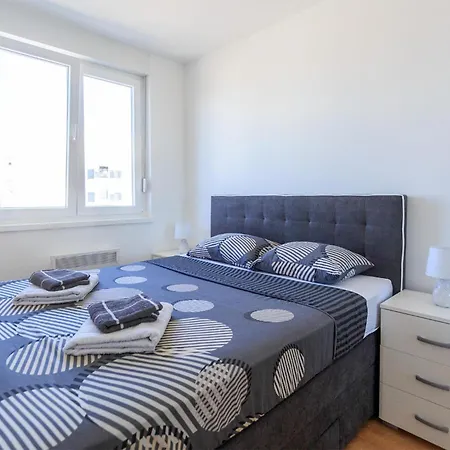Stunning In With Wifi Appartement